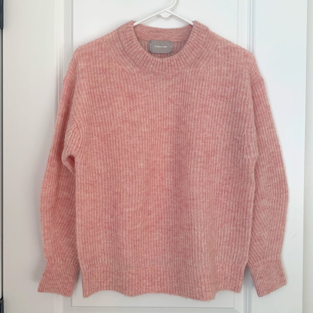 Everlane Alpaca Crew Sweater in Rose